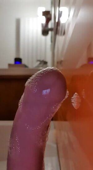 It changes colour when it gets hot 😈