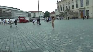 Yasmin in the town square