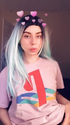 This petite college girl is online for vanilla and domme play! Fet friendly 🦄 //