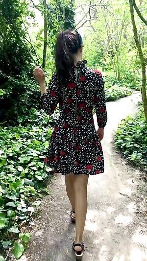 Feeling the breeze in the park! 🍑