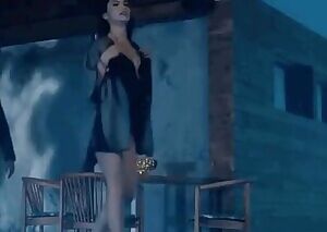 While the Houseparty continues on in the house, your friend’s new girlfriend quietly brings you down to the pool...