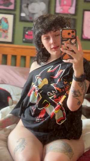 UK Girls Amateur British Goth Natural Tits
