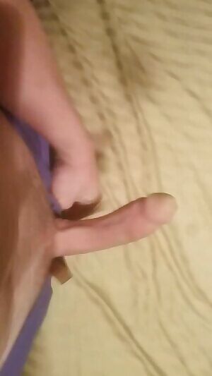 It doesn't fit in my scrubs