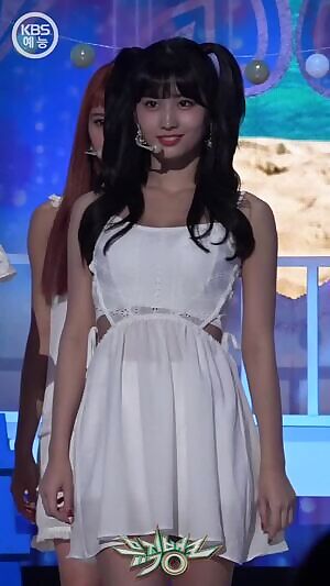 Twice - Momo