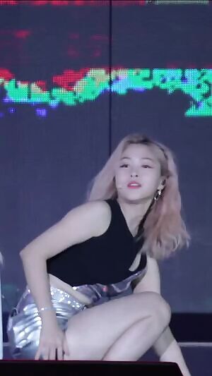 ITZY - Ryujin & Yeji