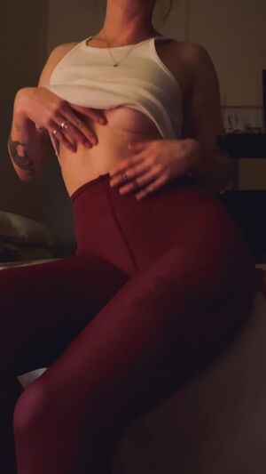 Dry humping Amateur Hotwife Masturbating Natural Tits