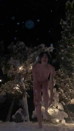 Cold & Snow Bisexual Brunette Exhibitionist