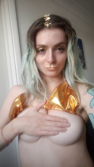 UK Girls Boobs British Hand Bra