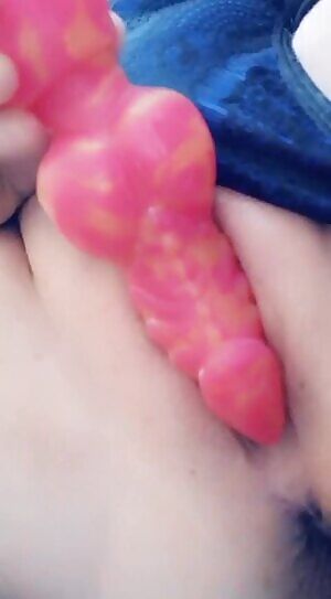 Ginger taking Fenrir's knot