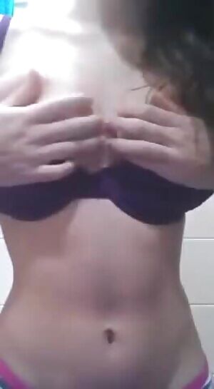 masturbate in bathroom fuck me