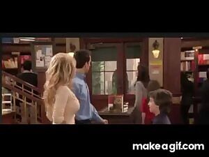 Pamela Anderson, Stacked, sexy look