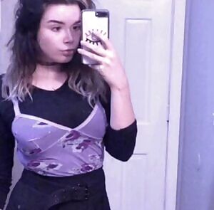 😈
