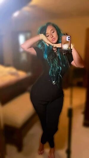 MedFet Body Curvy Dentist Doctor