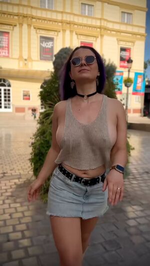 Braless in Public Big Tits OnlyFans