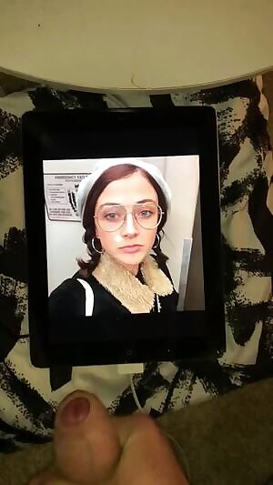 Last one before I take a break. Apologies for spamming. Miranda loves cum.