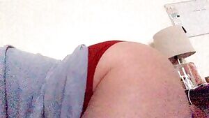 Had a wet dream last night and now I can’t seem to behave 🖤🍑