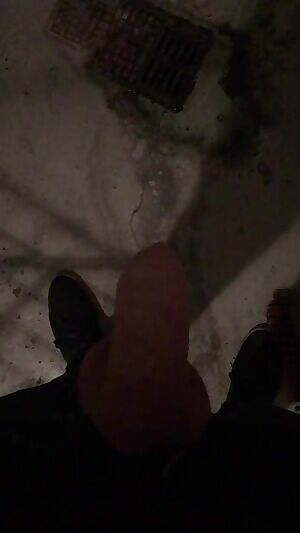 Needed to piss while still being horny of my foreskin play earlier