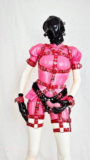 Girls Wearing Strapons Domina Dominant Domination