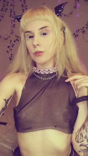 Betacuck Amateur Creampie Cuckold Doggystyle