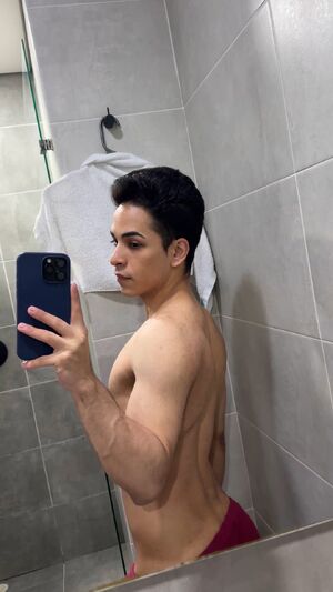 Gay Nipple Play 18 Years Old