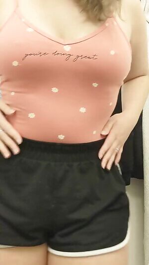 I hope this counts as a drop! It's hard in a body suit 😉👑