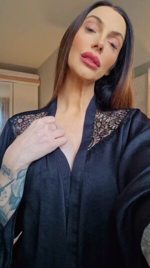 Lactation Amateur Big Tits Breastfeeding MILF