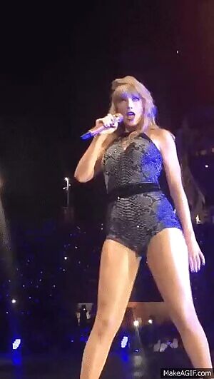 Do you prefer pop Taylor or country Taylor? She’s a sexy “sellout” 😈