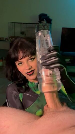 CCTV Security Camera Babe Cucumber Hidden Cam