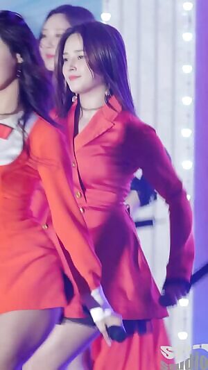 Momoland - Yeonwoo - 190226