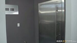 Bimbo answer's doorbell for salesman then sucks his huge cock