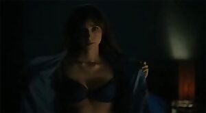 Quirky thot Zoe Kazan is way too underrated