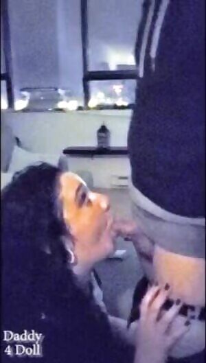 🔊 Getting my doll to suck a Reddit fan - part 2