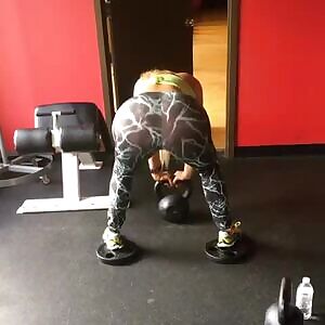 Slutty sexy blonde looking for submissive men.