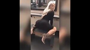 Alexa Bliss lookalike twerk
