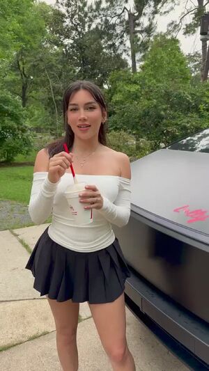 Fake Lips Big Tits Outdoor Public
