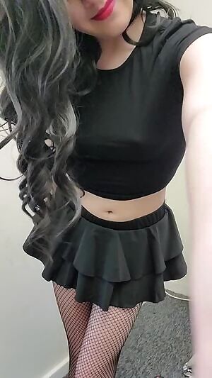 Have a sexy idea you'd like to see this weekend? ❤️ Taking sessions tonight, filming tomorrow. Special 24 hour delivery on custom s! No face fee for cock s! ❤️