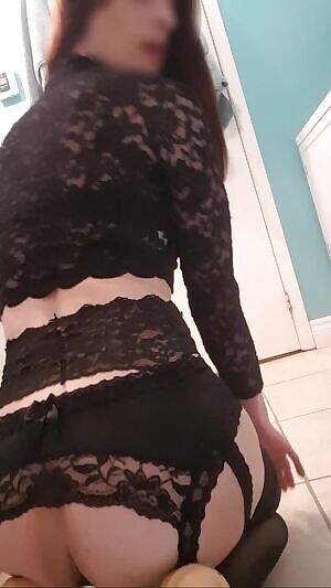 I wish it wasn't a plug that was inside me 😏