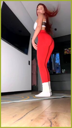 Gape Fart Anal Blowjob Brunette Masturbating