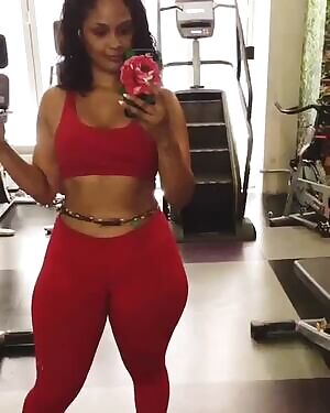 Back from her Hiatus 🍰