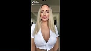 tittys