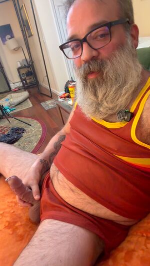 Solo Males Amateur Bear Beard Daddy