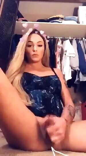 Kendra Moore...gif