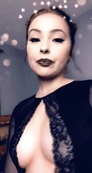 I may be a spitter but that's only because i like getting really dirty 🤤