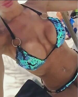 Little fake boobs milf @mmm_still_limited_edition