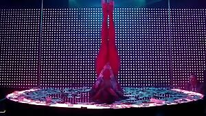 JLo working those thighs