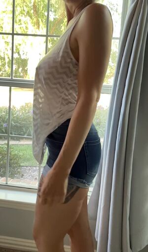 MILFs Over 30 Amateur Ass Babe