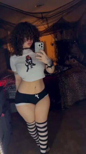 Goth Girls 19honeysuckle 24/7 Big Tits