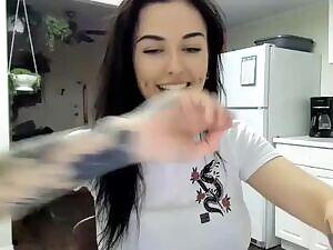 incredible chick flash