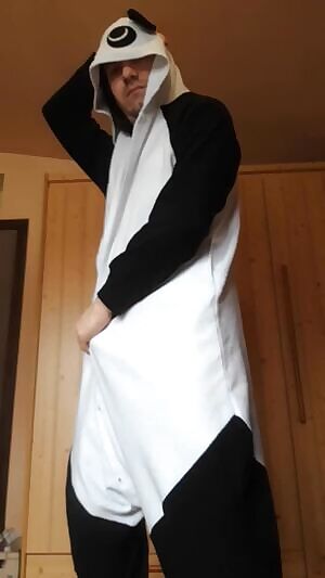 Love my onesie and edging