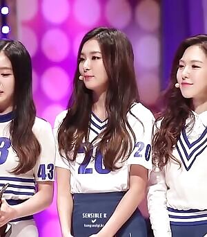 Red Velvet Seulgi - Tongue play